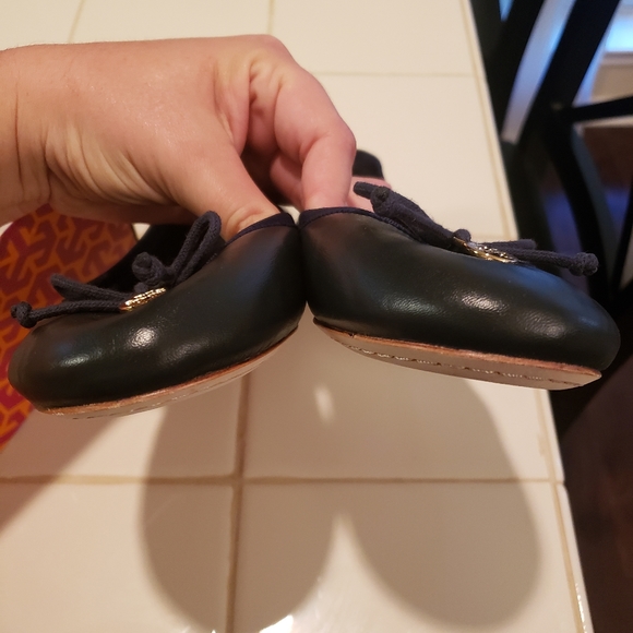 Tory Burch Chelsea Ballet Flats - Picture 7 of 9